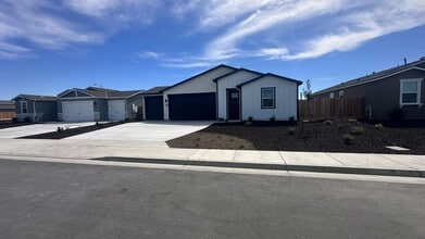 Building Photo - 13061 Rosedale Hwy