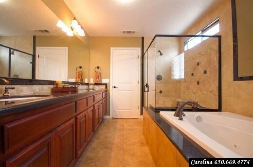 Building Photo - 3055 Sariya Way