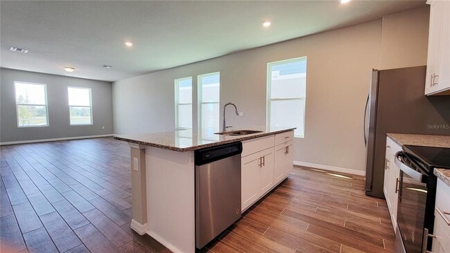 Building Photo - 348 S Zuni Rd