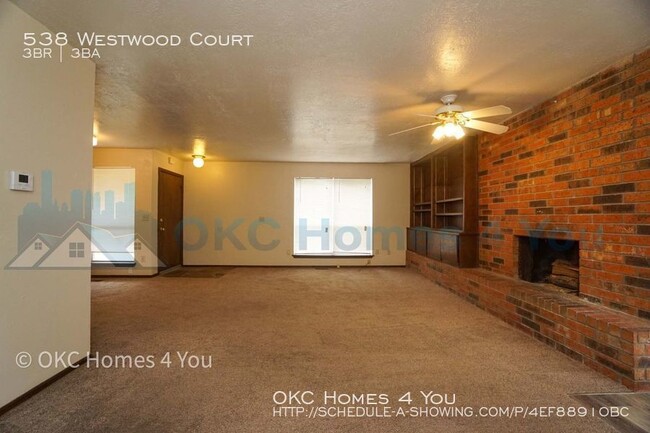 Building Photo - 3 Bed 2.5 Bath Duplex for rent