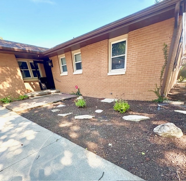 Building Photo - 2103 Plymouth Dr