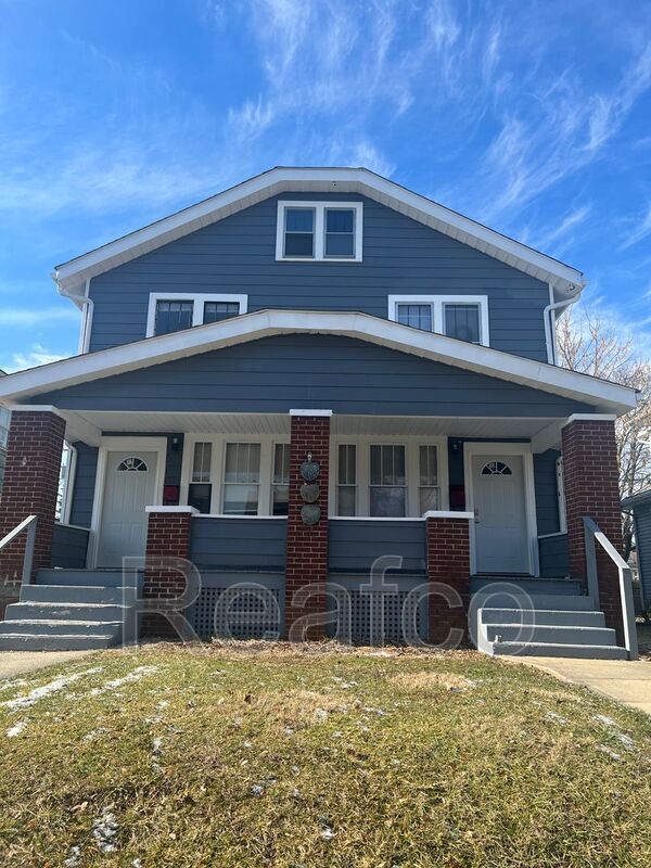 Foto principal - 287 N Burgess Ave