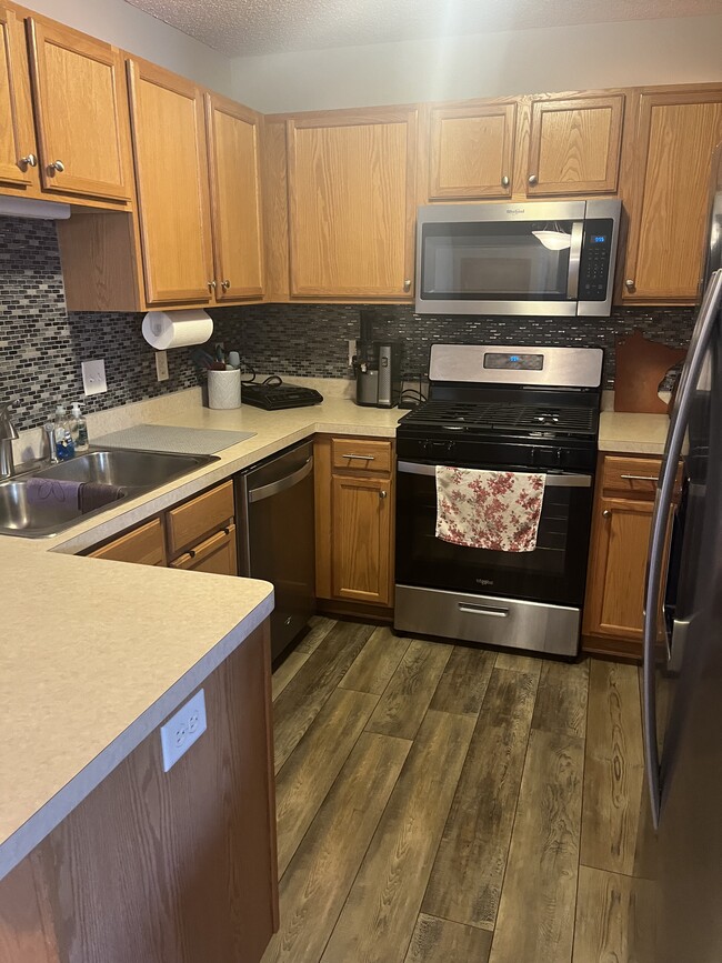 Building Photo - 1585 Serenity Ln