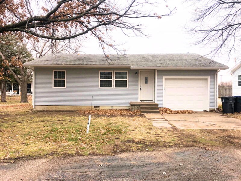 Foto principal - 1215 W Towanda Ave