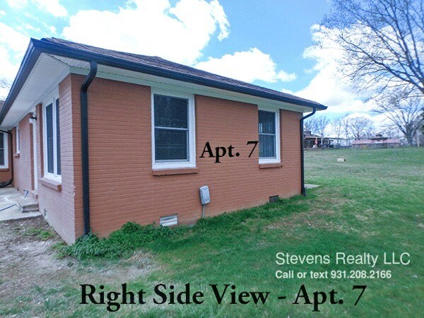 Building Photo - 415 Pinecrest St