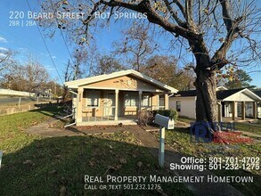 Building Photo - 220 Beard St