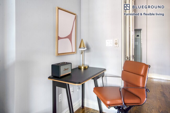 Foto del edificio - 234 E 14th St