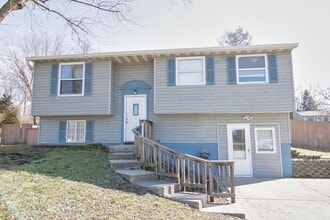 Building Photo - 1143 Rosengarten Dr
