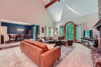 Building Photo - 110 Boulder Dr
