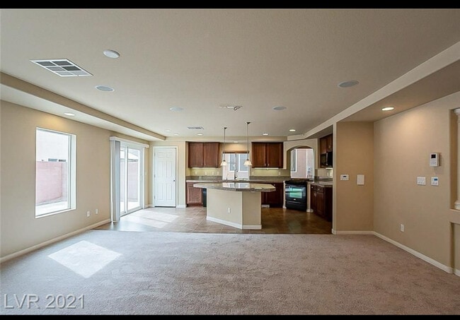 Building Photo - 6723 Flamenco Ct