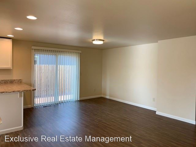 Building Photo - 3 br, 2 bath House - 5049 Laurelwood Drive