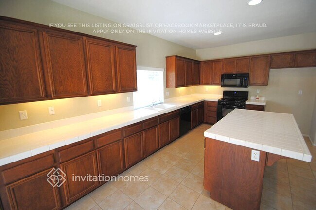 Foto del edificio - 40503 Carly Ct