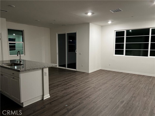 Building Photo - 1646 Coral Bells Pl