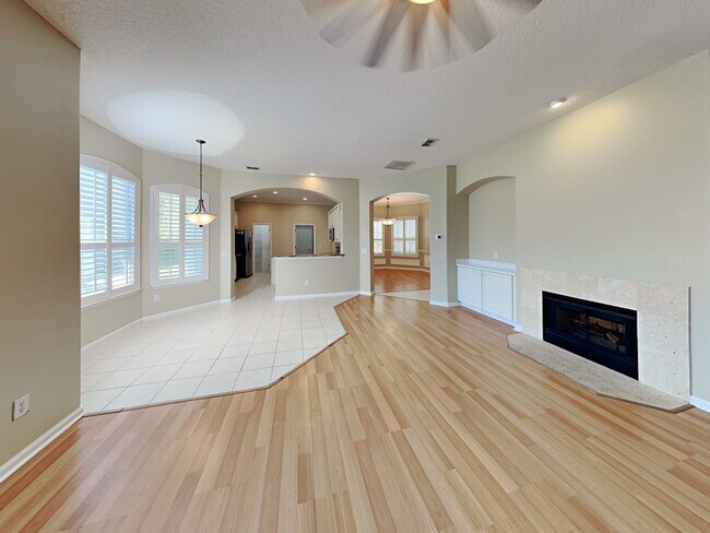Building Photo - 212 Sweetbrier Branch Ln