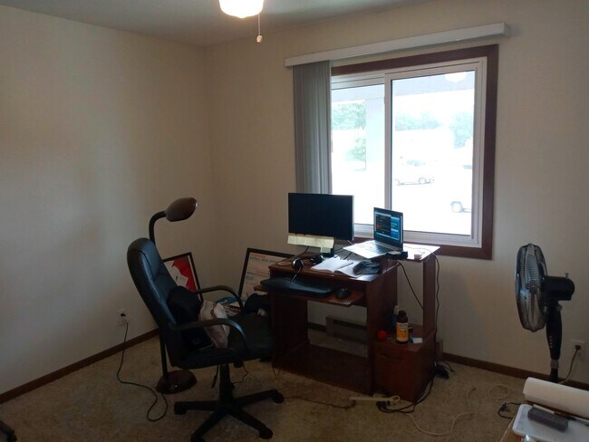 Dormitorio 2 - 3303 Woodside Ter