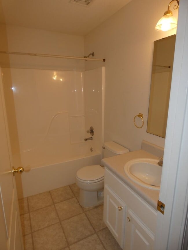 Building Photo - Charming 4-Bedroom Home With Sunroom