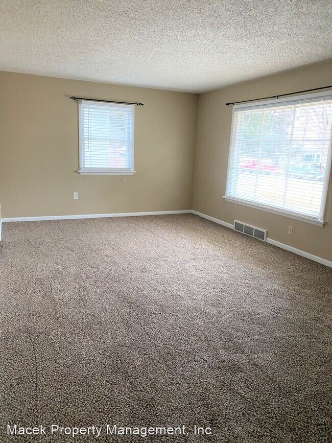 Building Photo - 4 br, 2 bath House - 3016 6th Avenue South