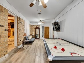 Building Photo - 4002 Thistledown Dr