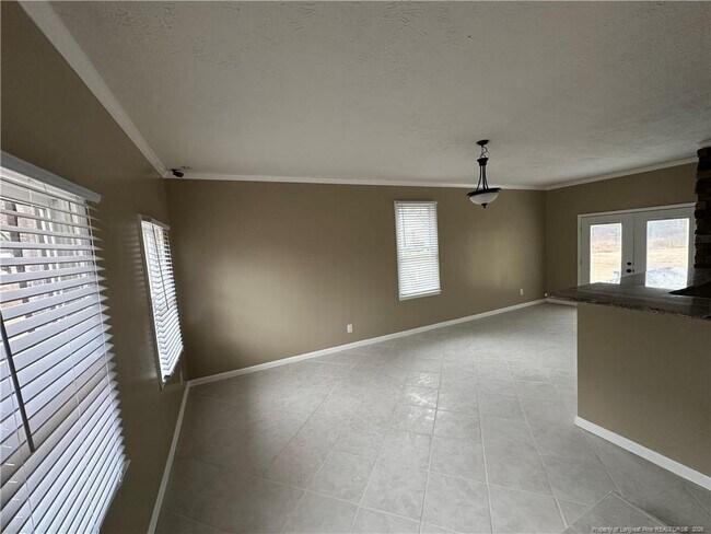 Building Photo - 1986 Christopher Way