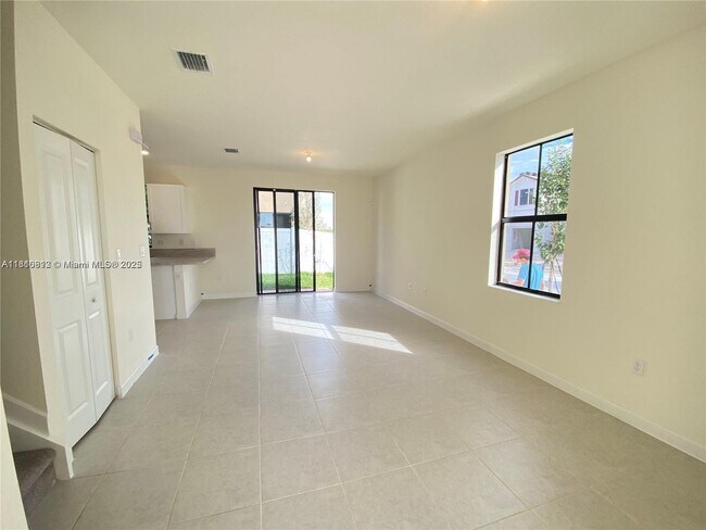 Foto del edificio - 3309 W 111th Pl