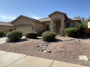 Building Photo - 3032 E Bluebird Pl