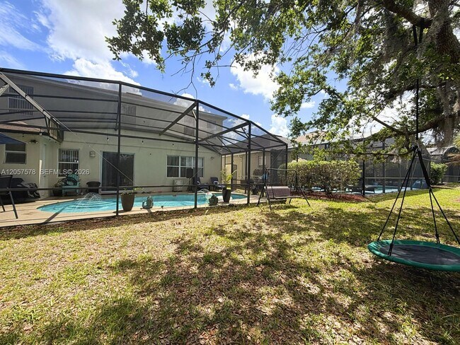 Building Photo - 233 Aldridge Ln