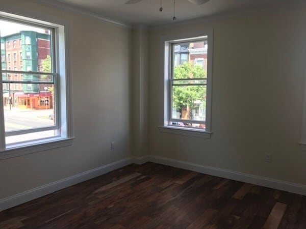 Building Photo - 1008 Tremont St