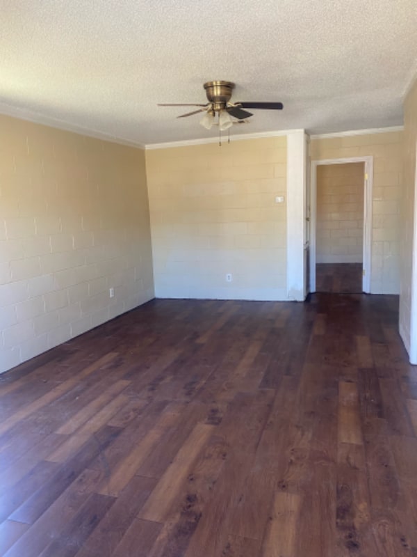 Foto del edificio - 410 Wells Ave