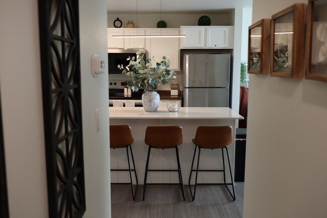 Building Photo - Rail10 Lofts