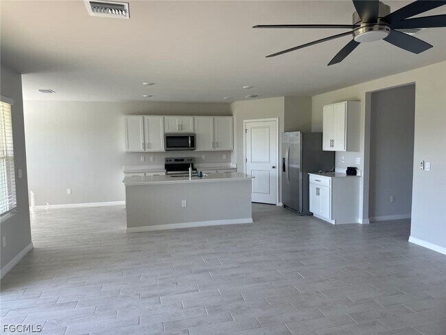 Foto del edificio - 522 NW 7th St