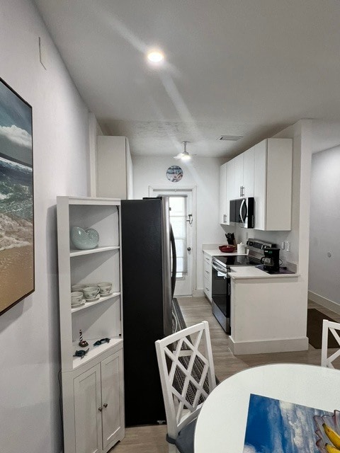 Building Photo - 3135 S Ocean Dr