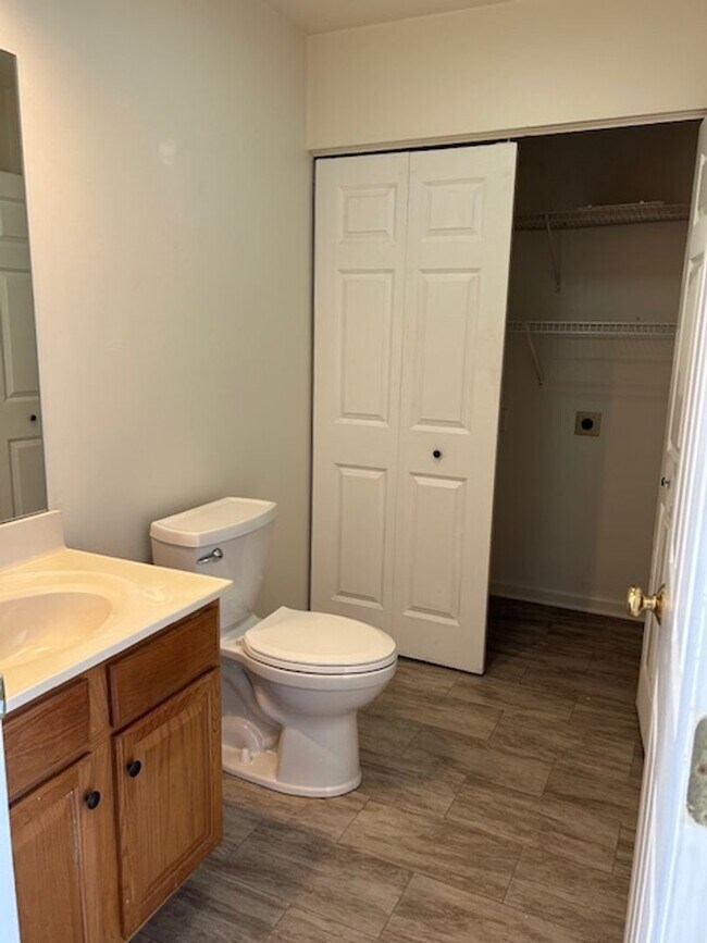 Foto del edificio - 3 Bedroom 1.5 Bath in Central School District