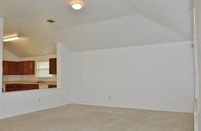 Building Photo - 6333 Pool View Dr