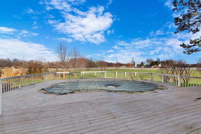 Foto del edificio - 37274 N Black Velvet Ln