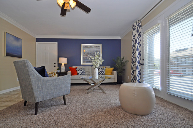 Living Room - Flats at Hurstbourne