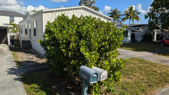 Foto del edificio - 3023 SW 50th St