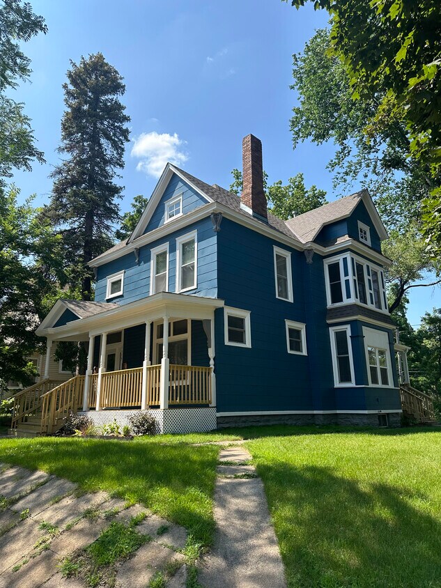 Front Duplex View - 1115 Reaney Ave