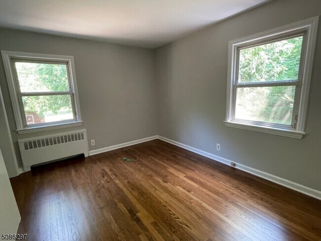 Foto del edificio - 1752 Valley Rd