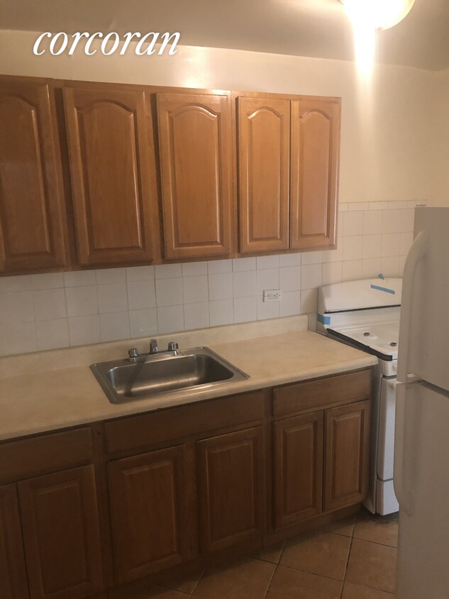 10925 Merrick Blvd Unit 5L, Queens, NY 11433 Room for Rent in Queens