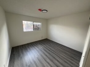 Building Photo - 5961 Harvard Blvd