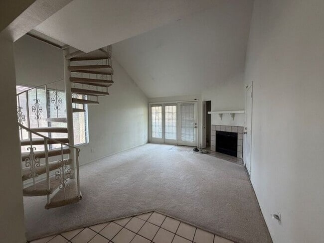 Building Photo - 4901 S Calle Los Cerros Dr