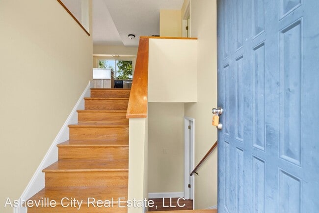 Building Photo - 5 br, 3 bath House - 91 Terrace Drive