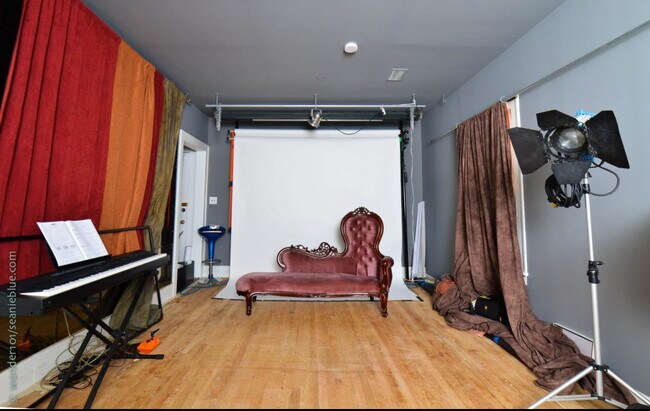 estudio - 4604 N Park Ave
