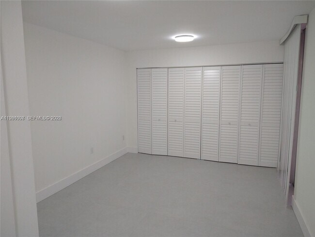 Building Photo - 19791 SW 114th Ave