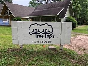 Building Photo - 3300 Elks Dr