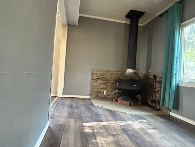 Foto del edificio - 22008 Crest Forest Dr