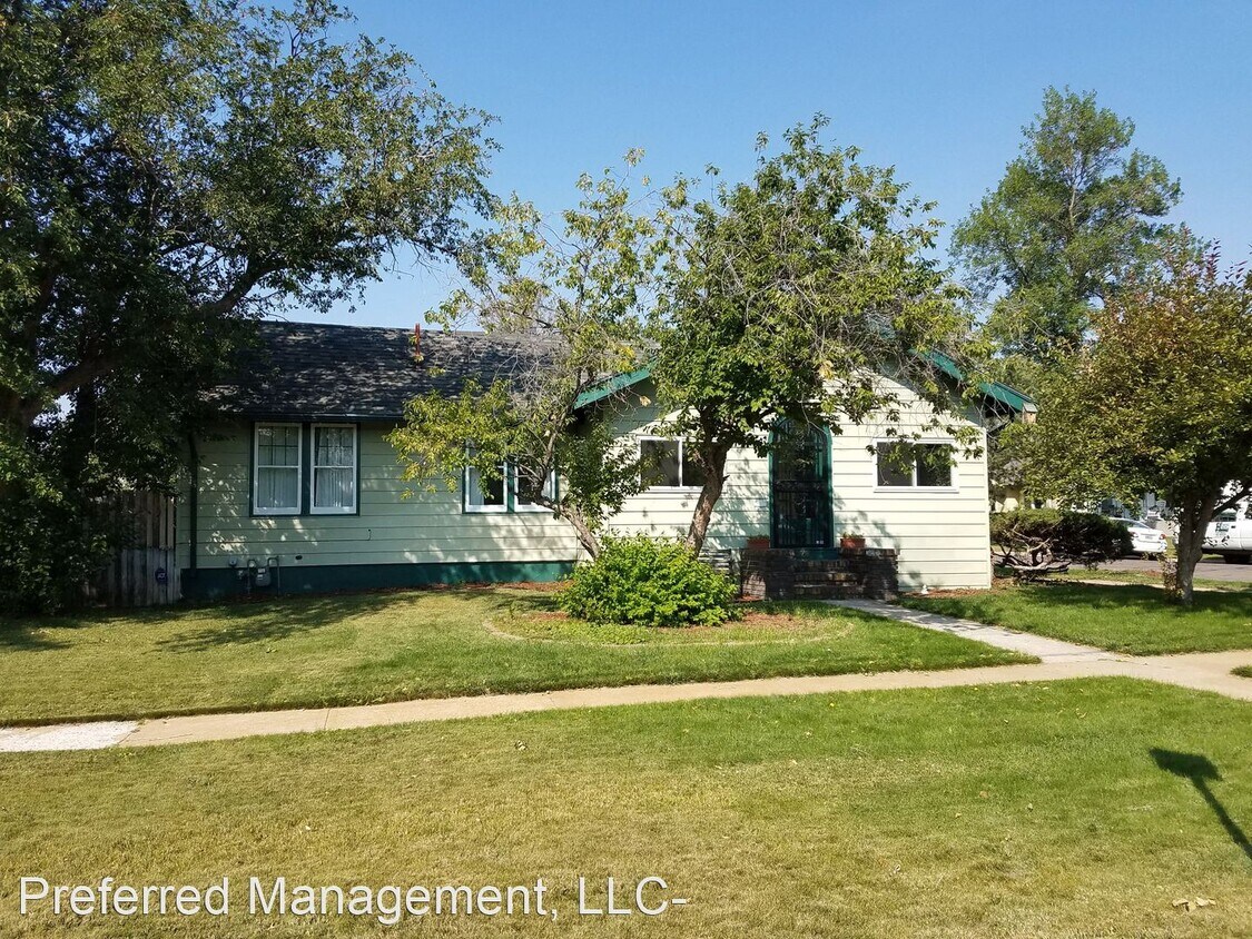 Foto principal - 5 br, 2 bath House - 3520 Warren Avenue
