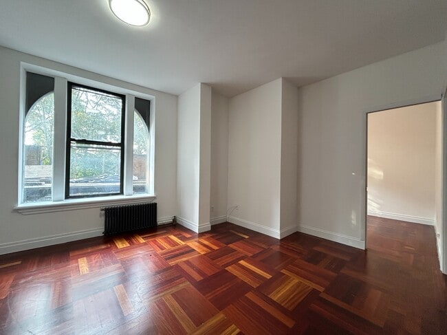 Building Photo - 611 W 137th St