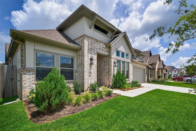 Foto del edificio - 1527 Munson Valley Rd