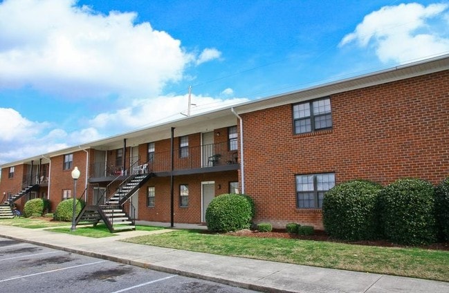 Building Photo - Ivy Court Apartments